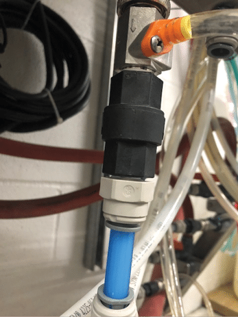 Liquid Connection to injector port